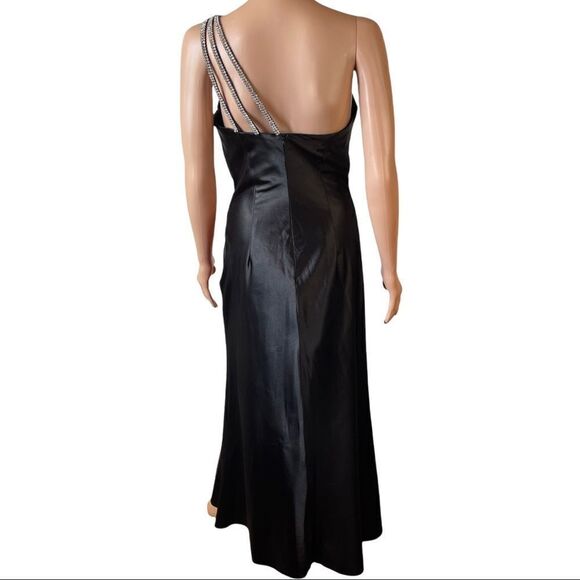 Cinderella Design Studded One Shoulder Black Long Gown MEDIUM - Picture 3 of 16